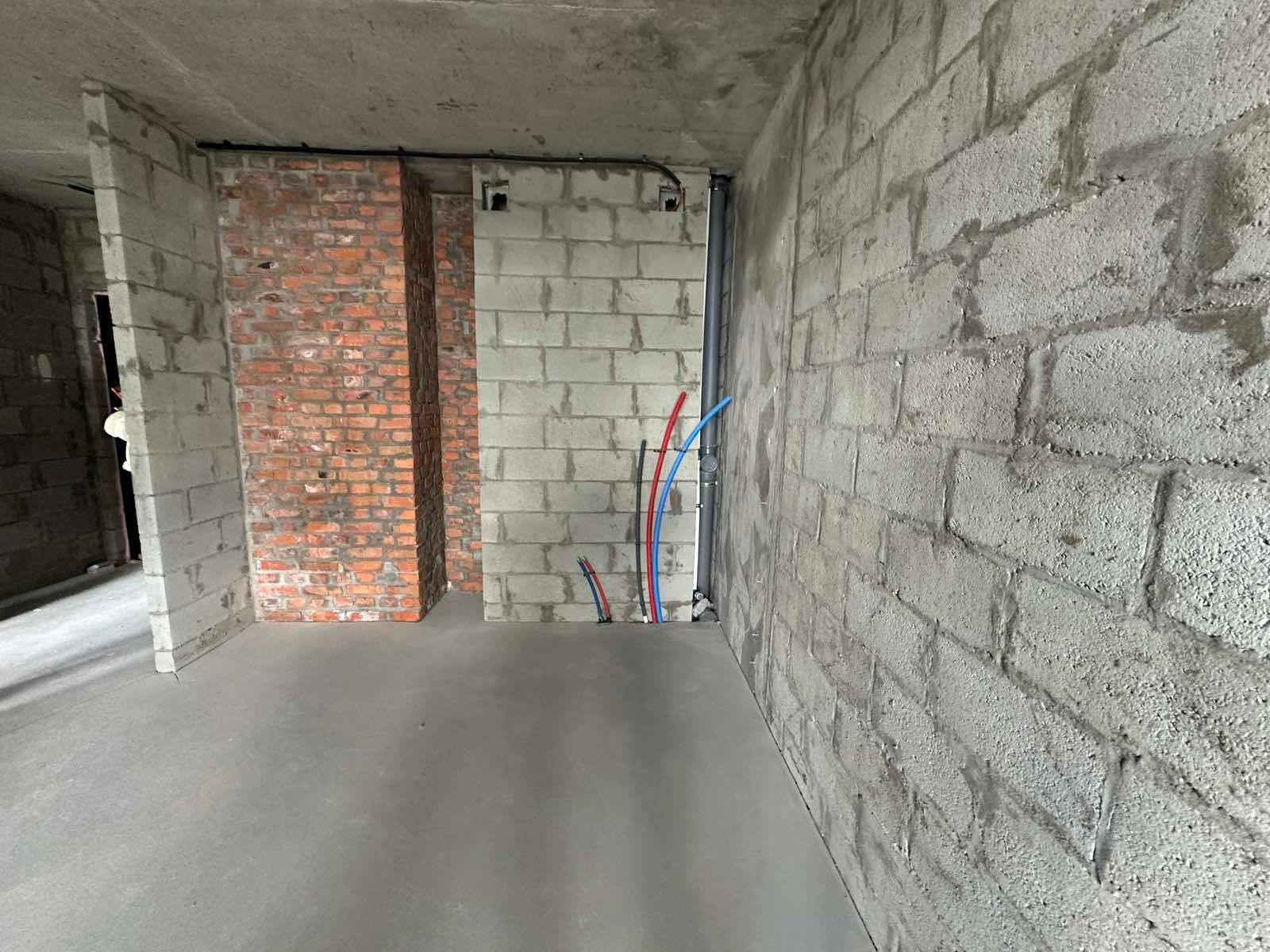 1833173071638118