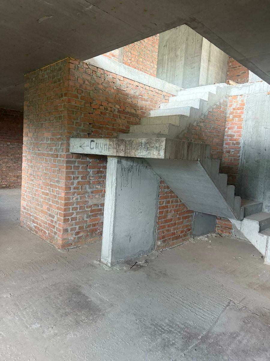 1835721155779119
