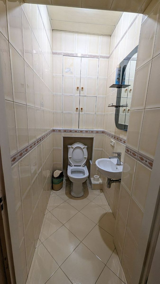 1832010357855121