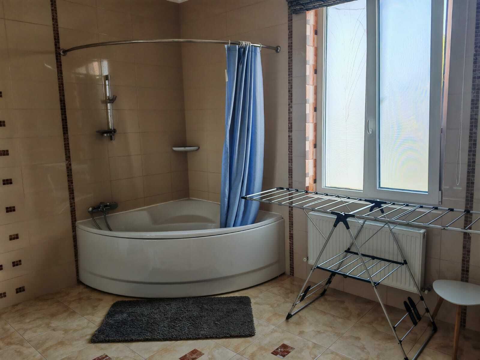 1837001018487121