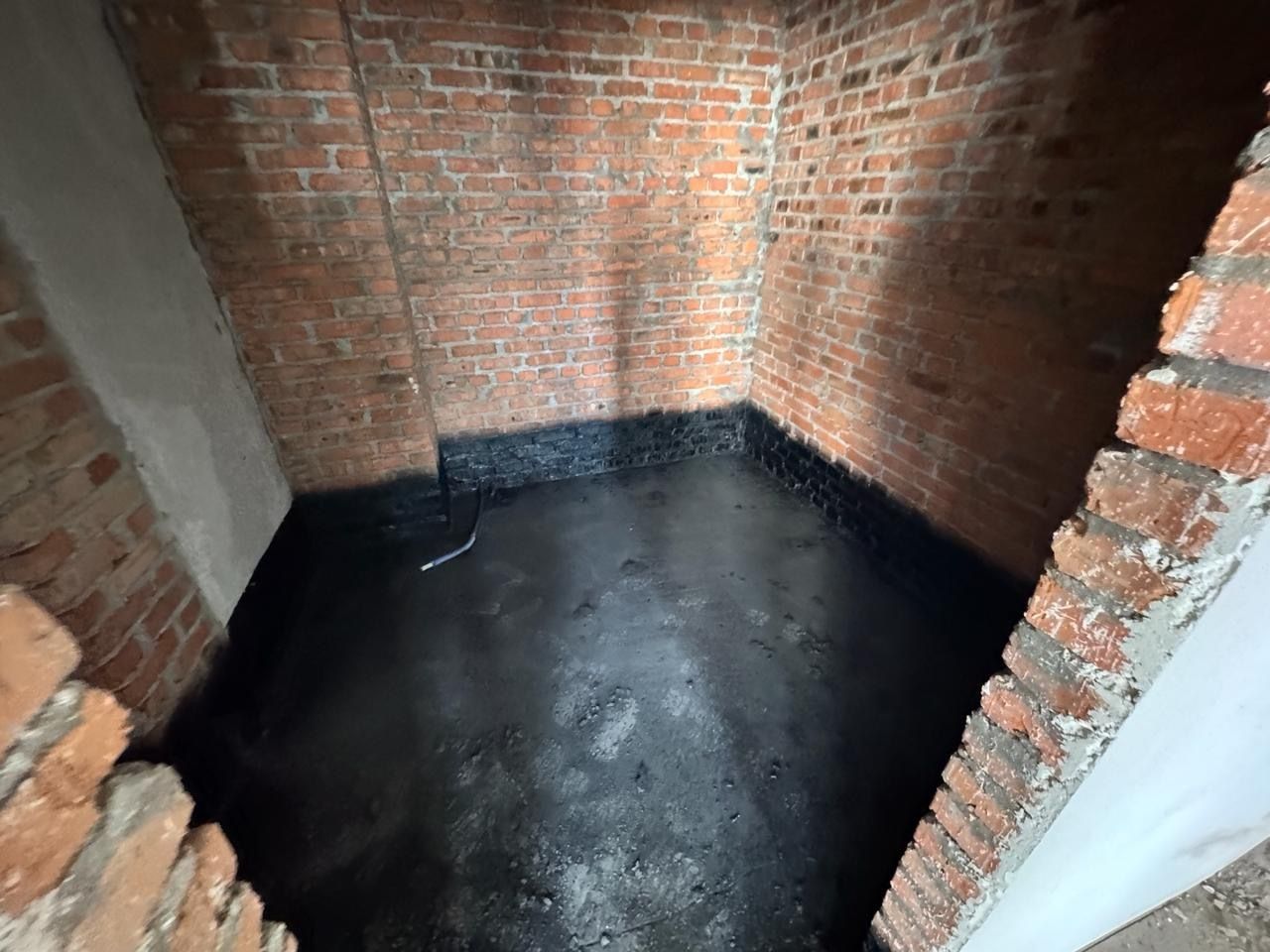 1831633034664122