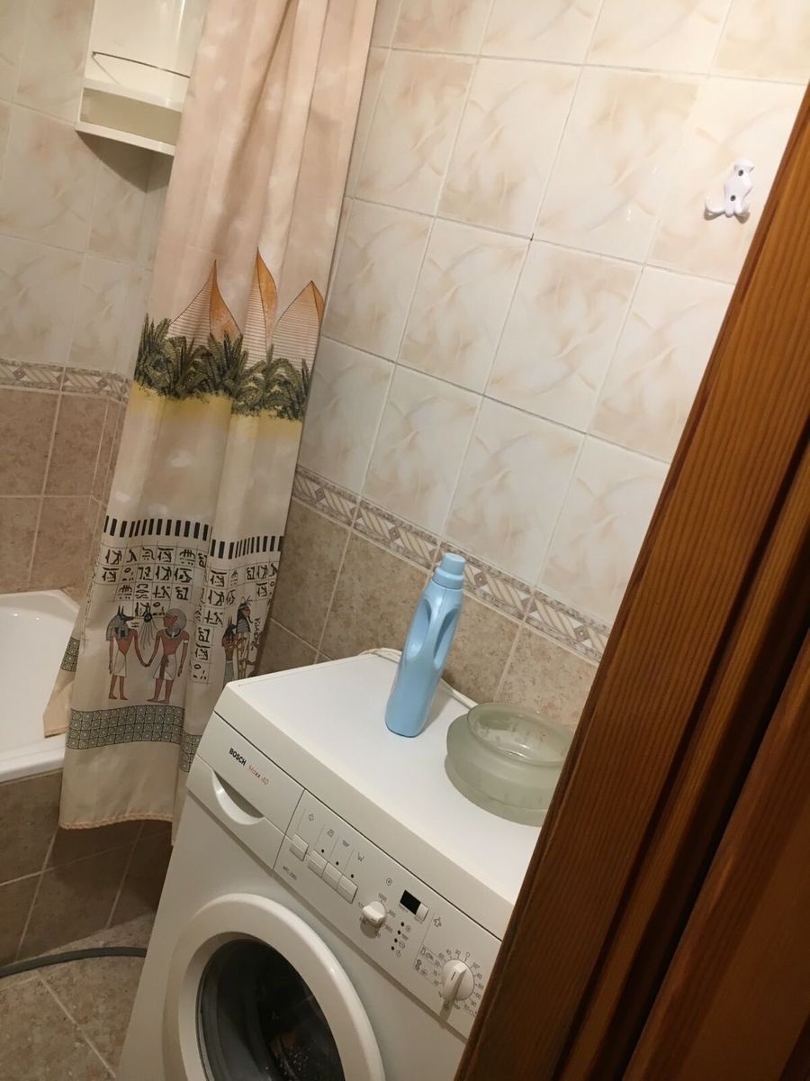 1740497285723123