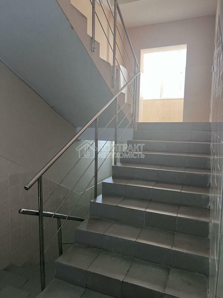 1837974294756125