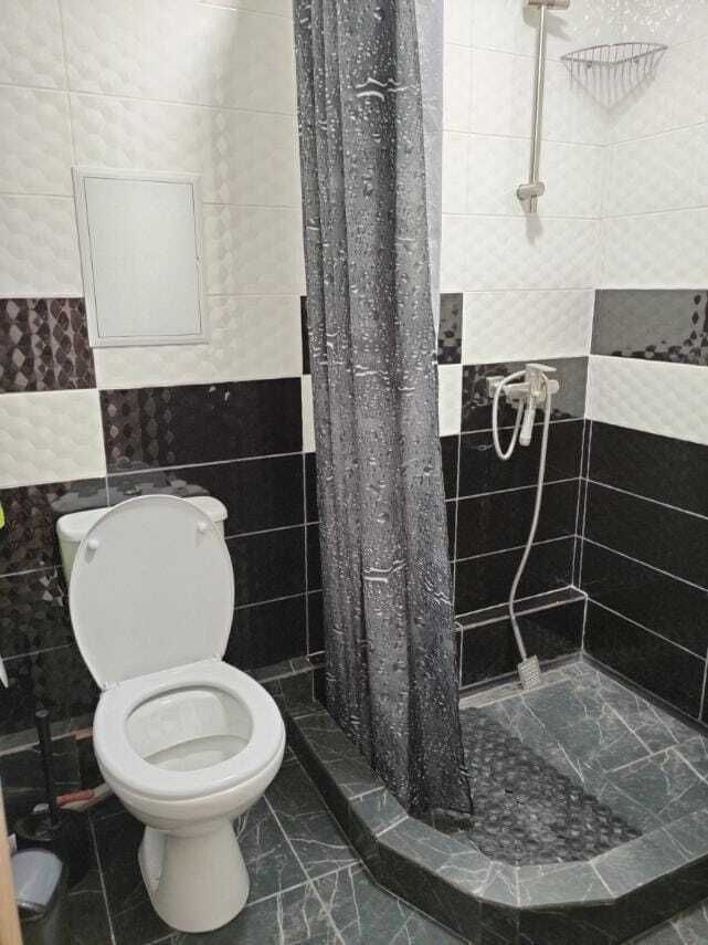 1812407884070127