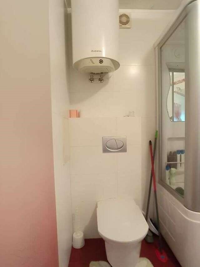 1832199106735128
