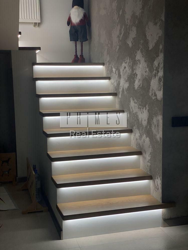 1835711936341128