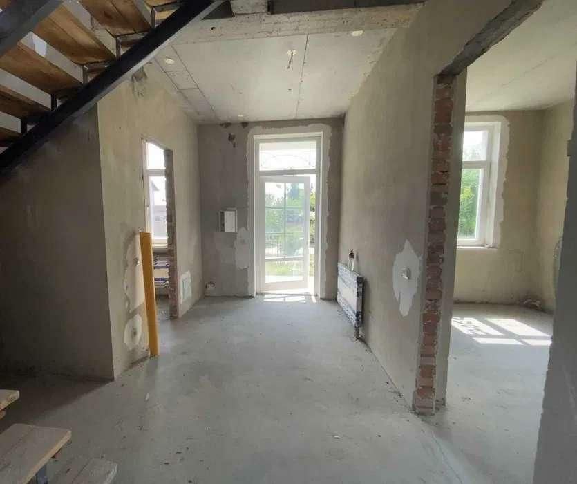1835827240732128