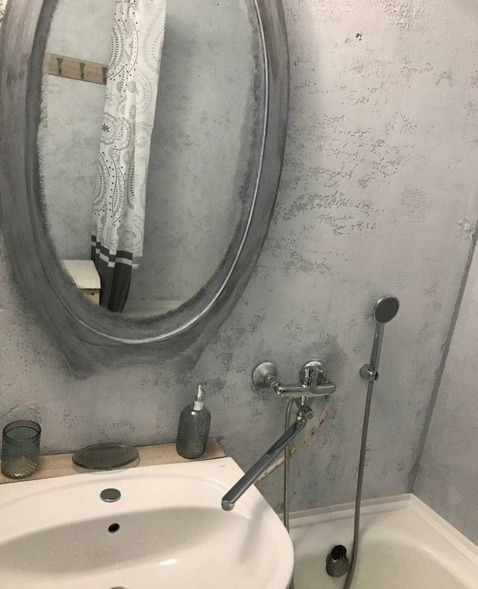 1836713782770129