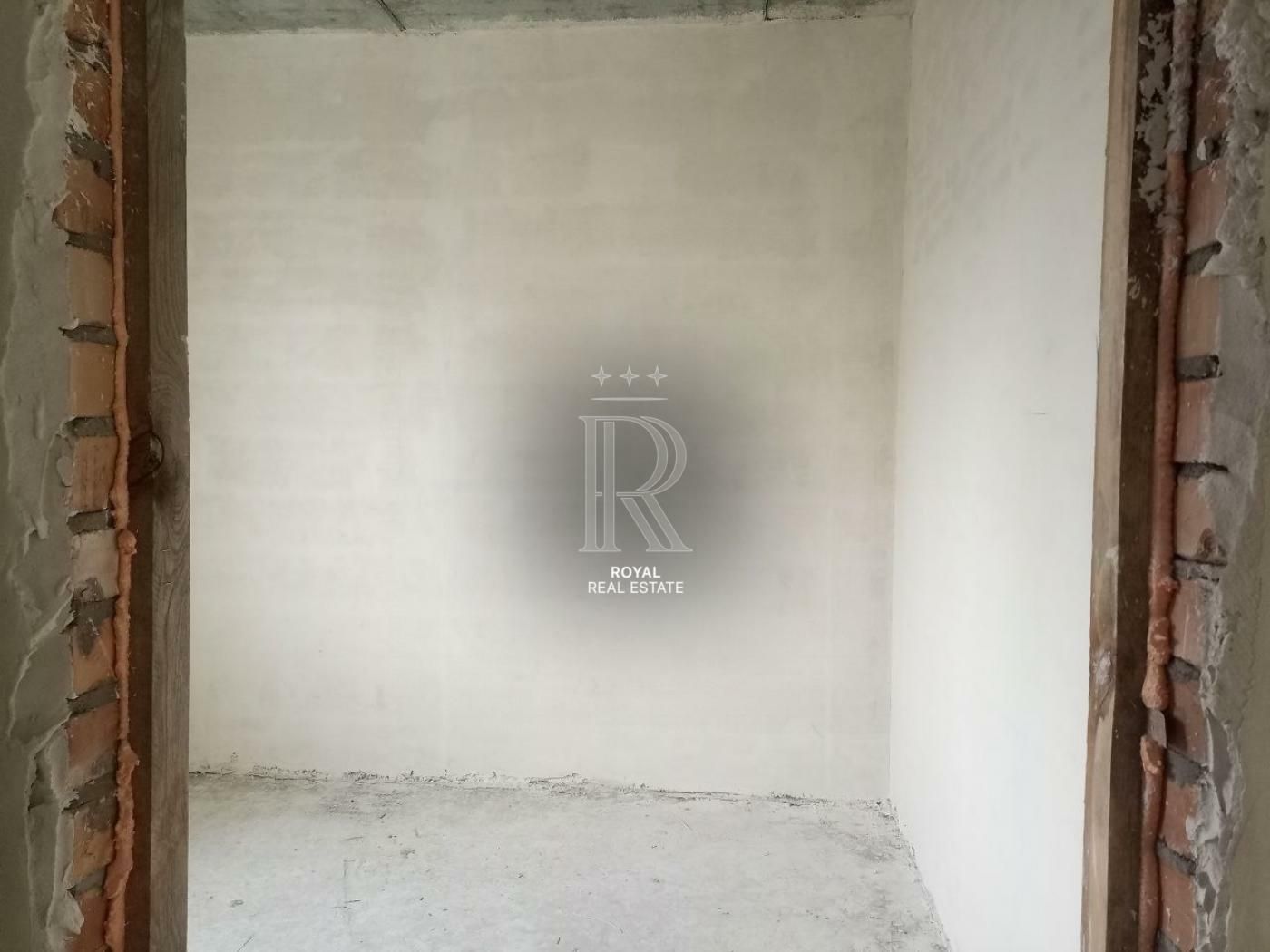 1824389494133013