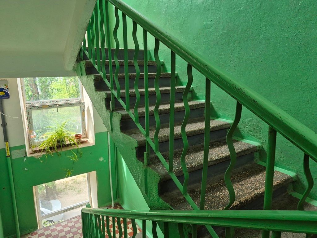 1835361575191132