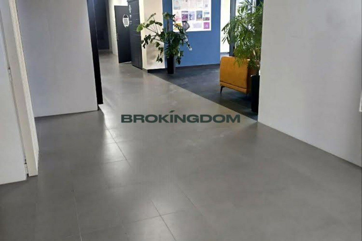 1834168480392133
