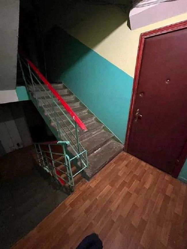 1827744510042134