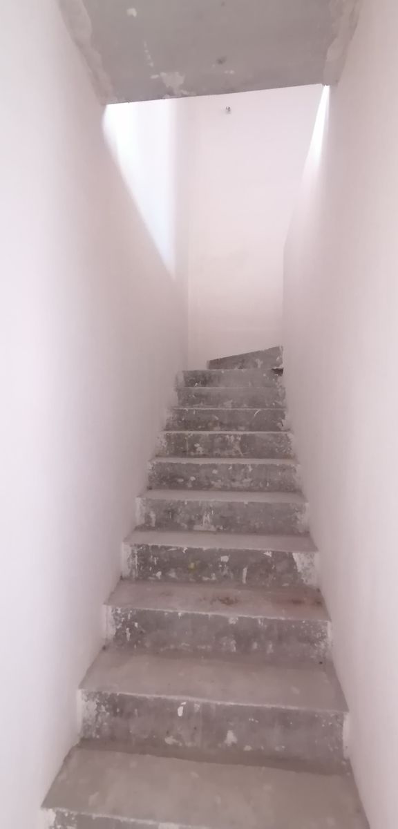 1837069136351134