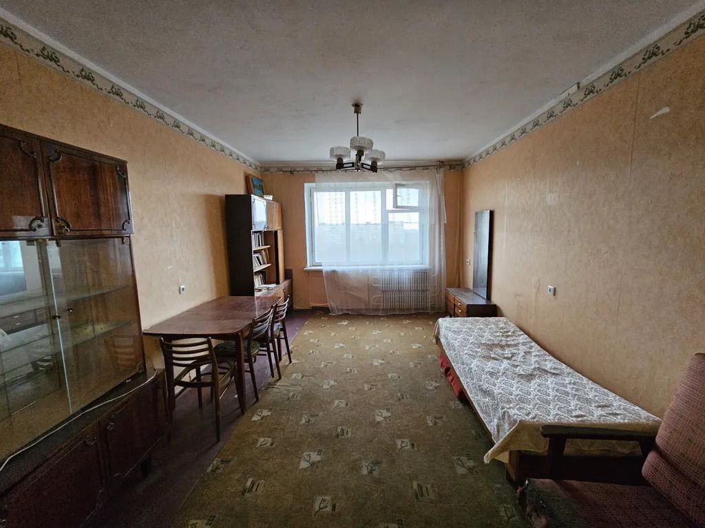 1832674343939137