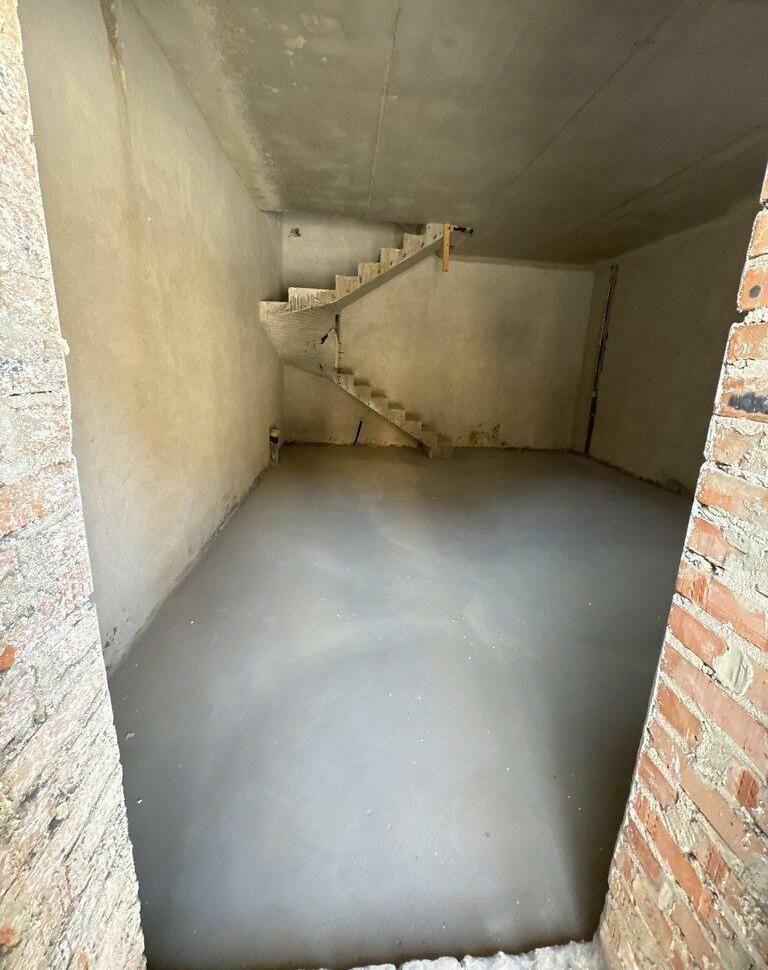 1835366335205137