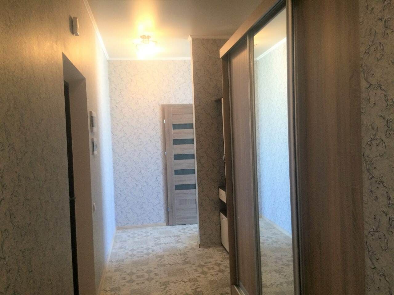 1835994846189137