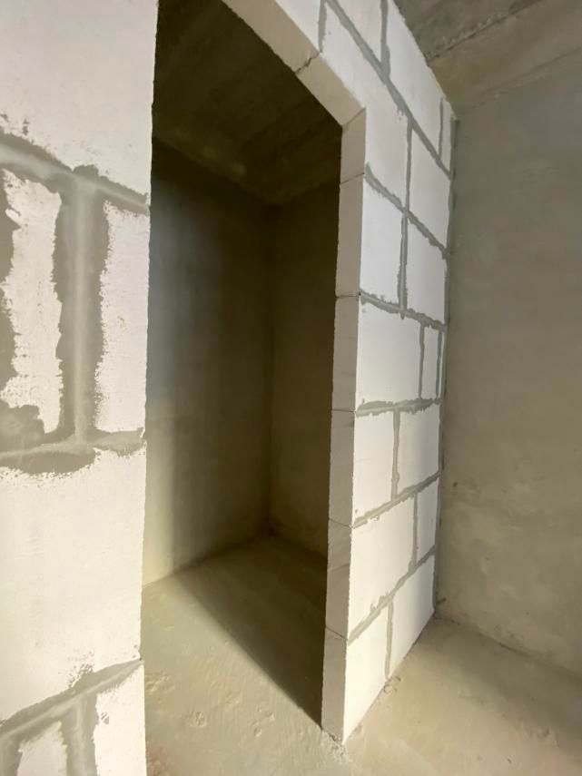 1836635415473137