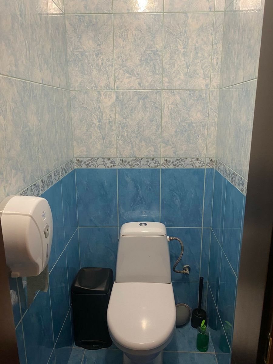 1837968028459137