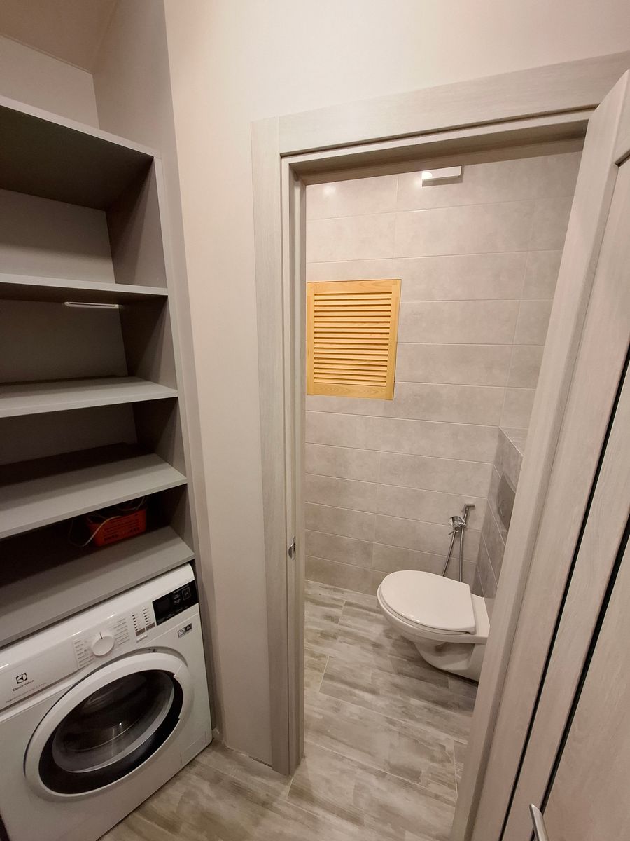 1839425815342139