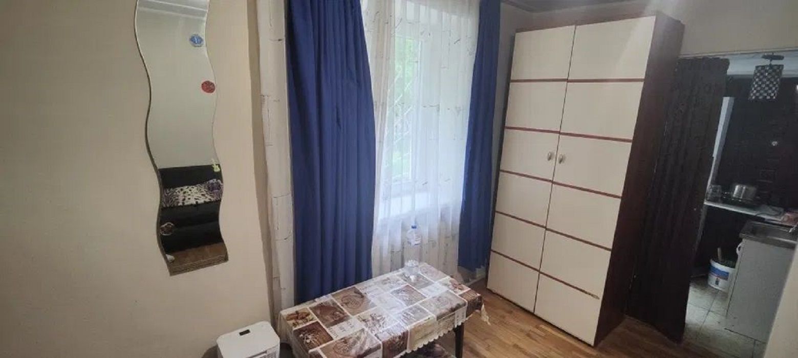 1832000949514140