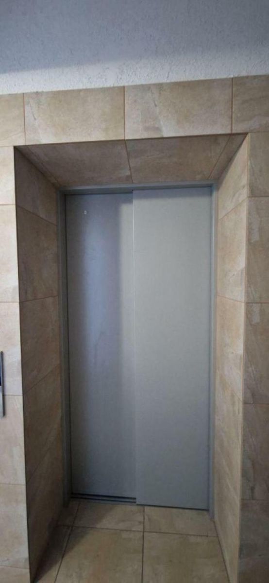 1834627247561140