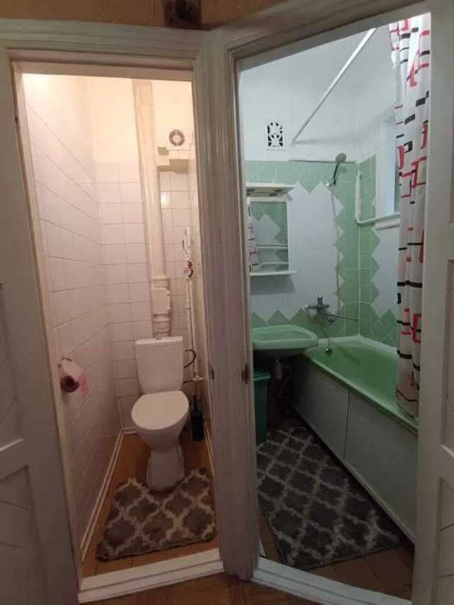 1835796043456140
