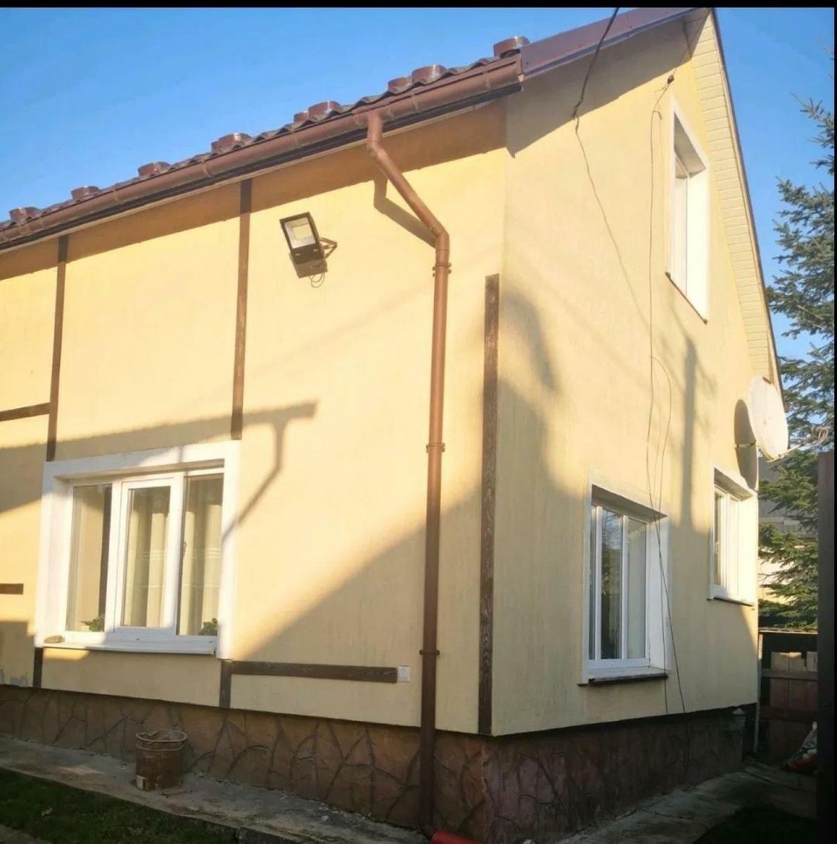1835351258643141