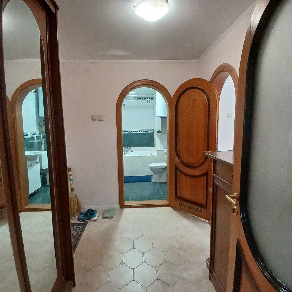 1836244630015141