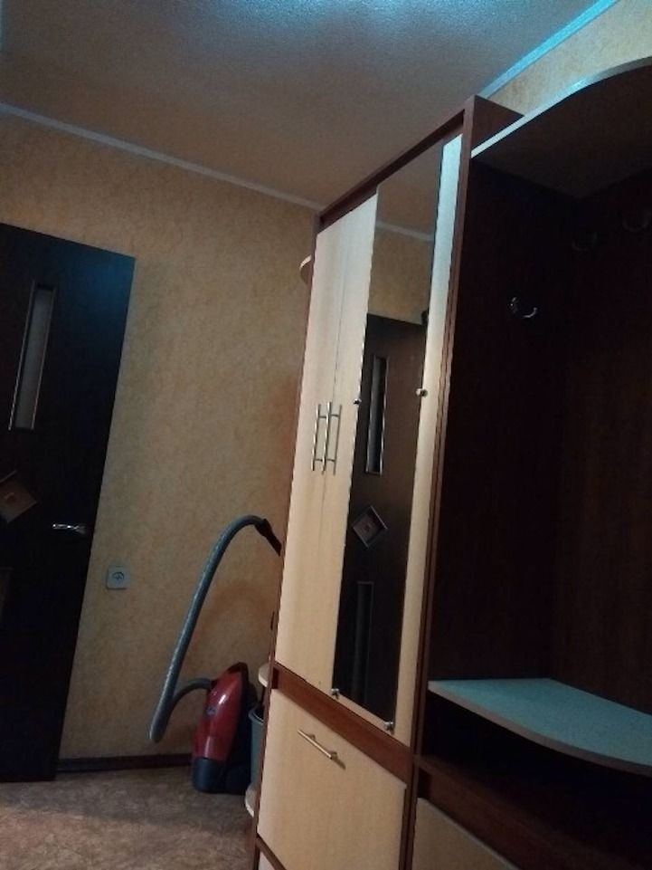 1836063412383144