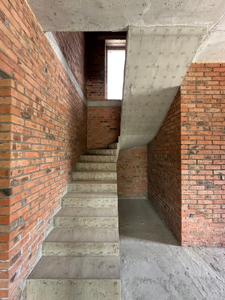 1838606703166144