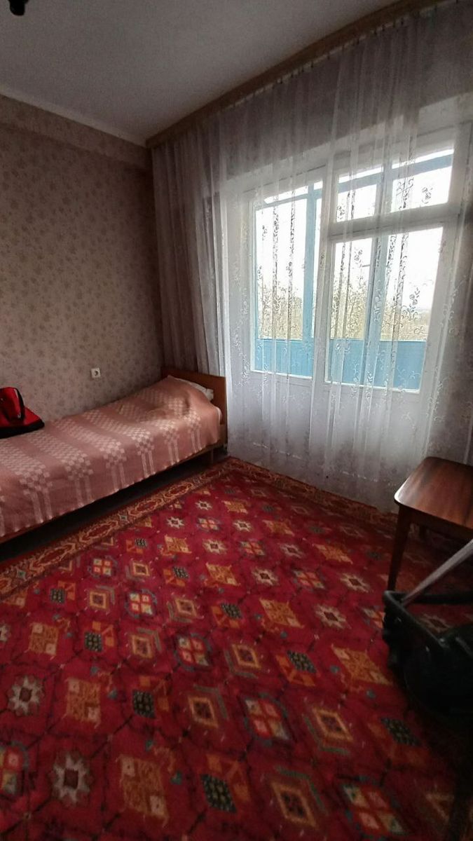 1834805436661145