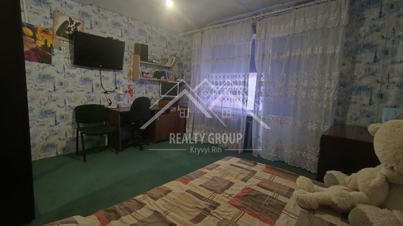 1836356874454145