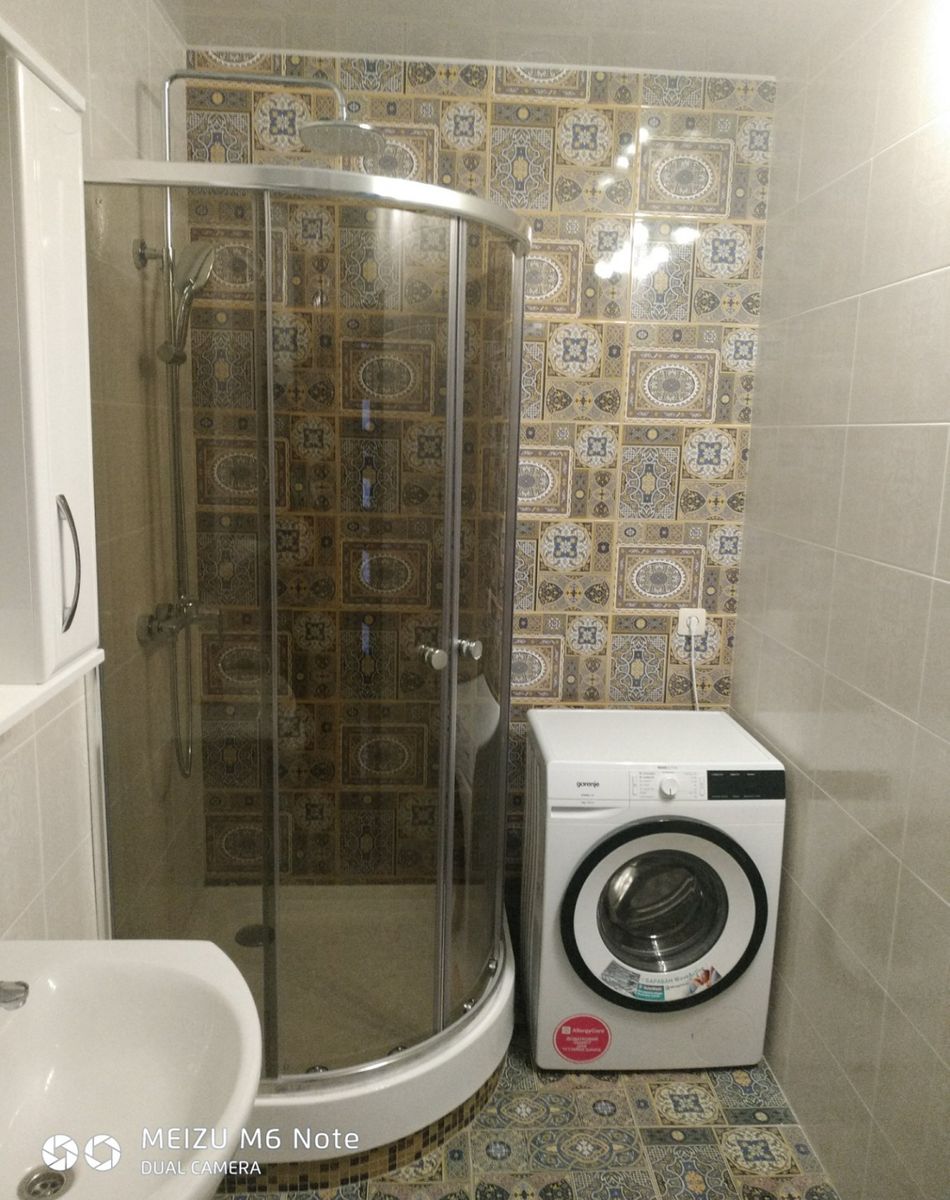 1832468933084146