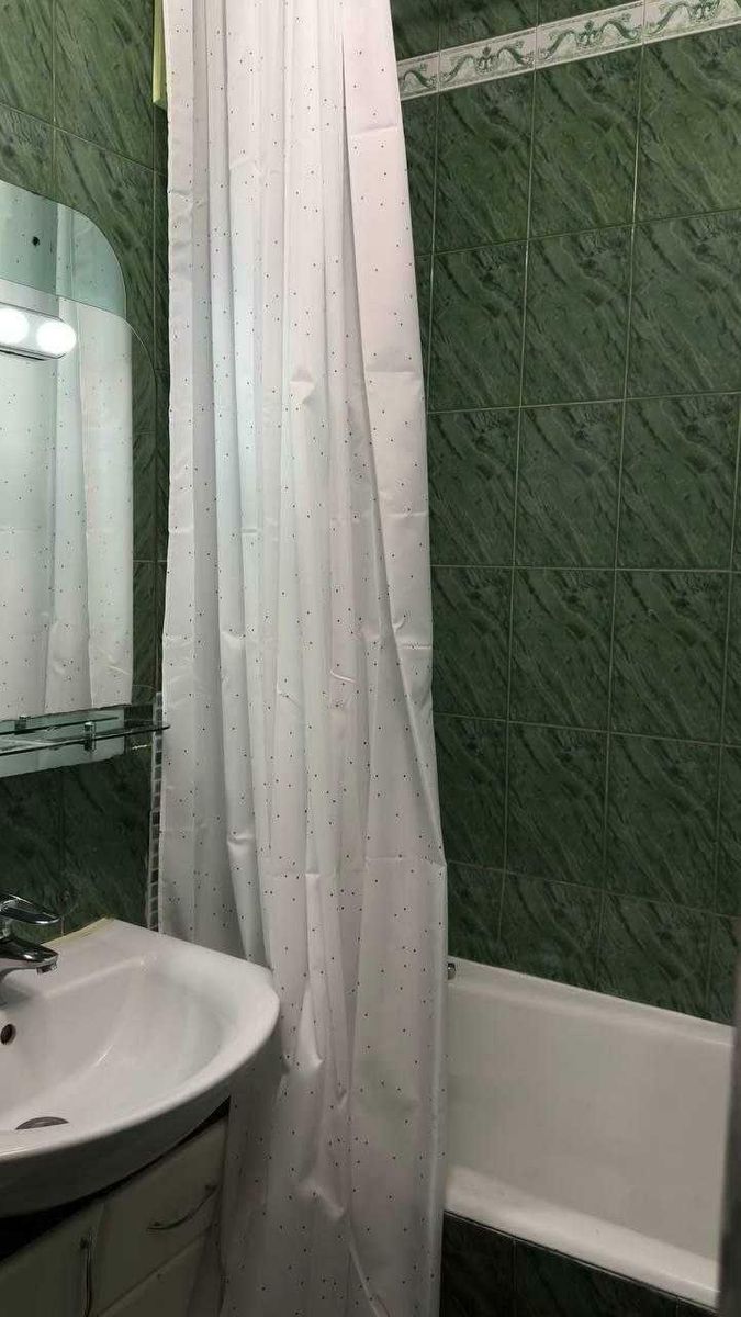 1836972973370146