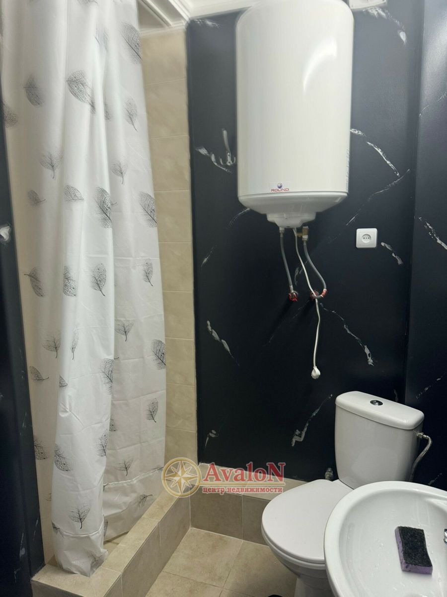 1835909357009147