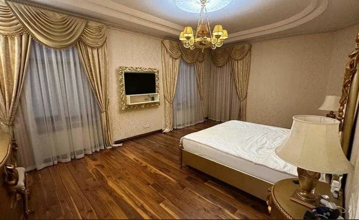 1835811804192149