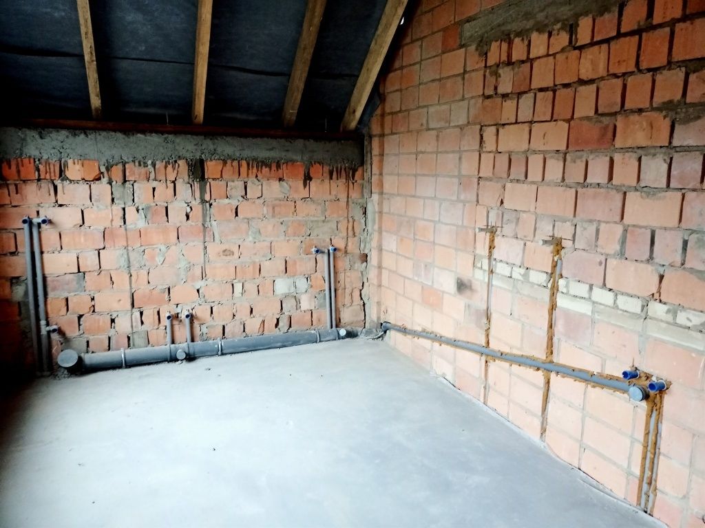1837367786545149