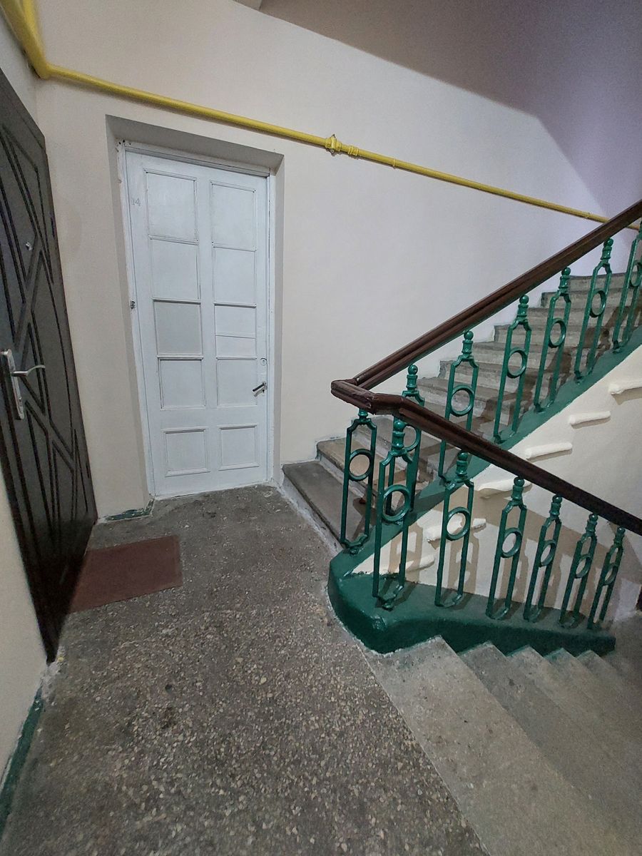 1822334680563015