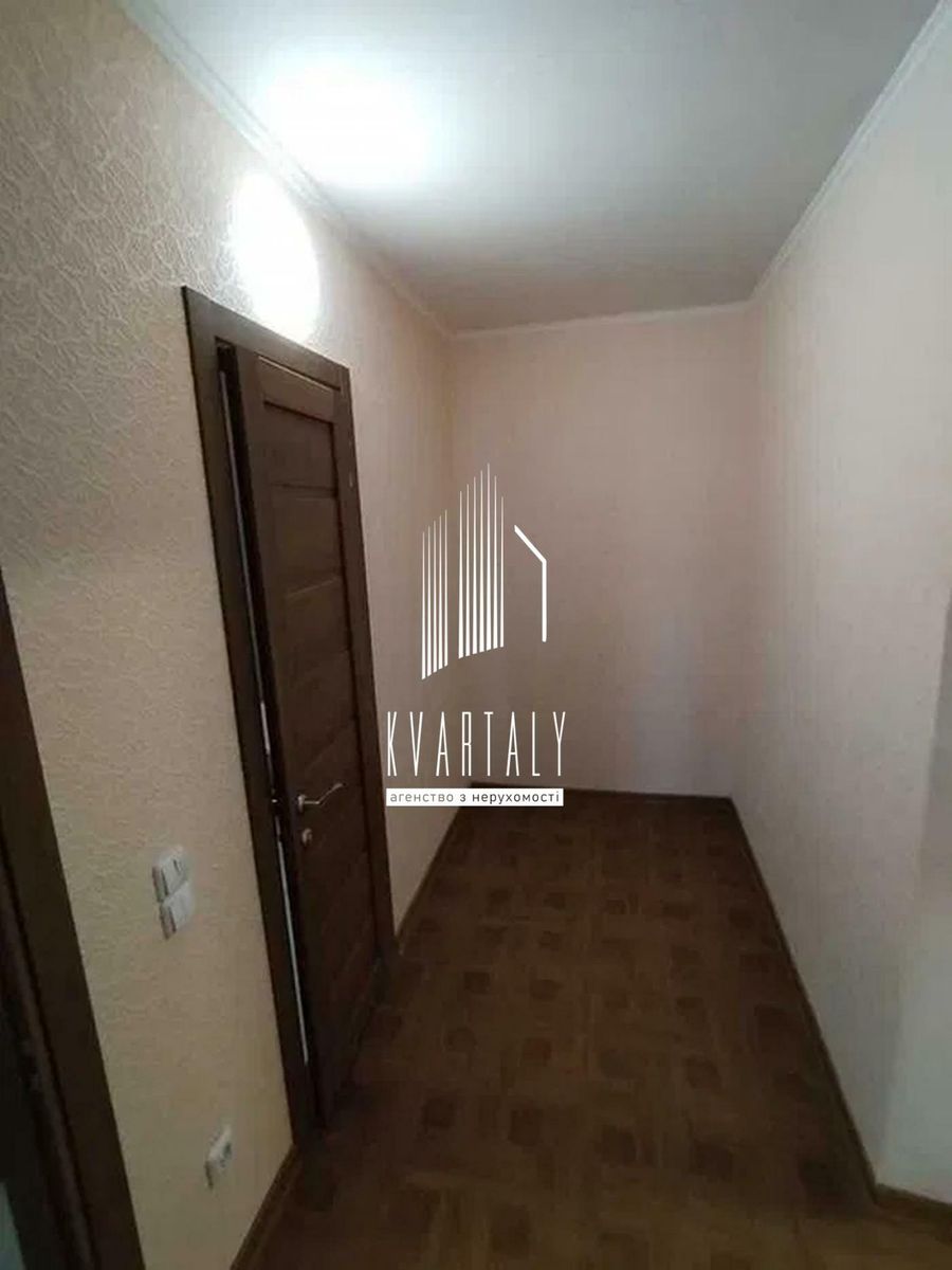 1833997357608015