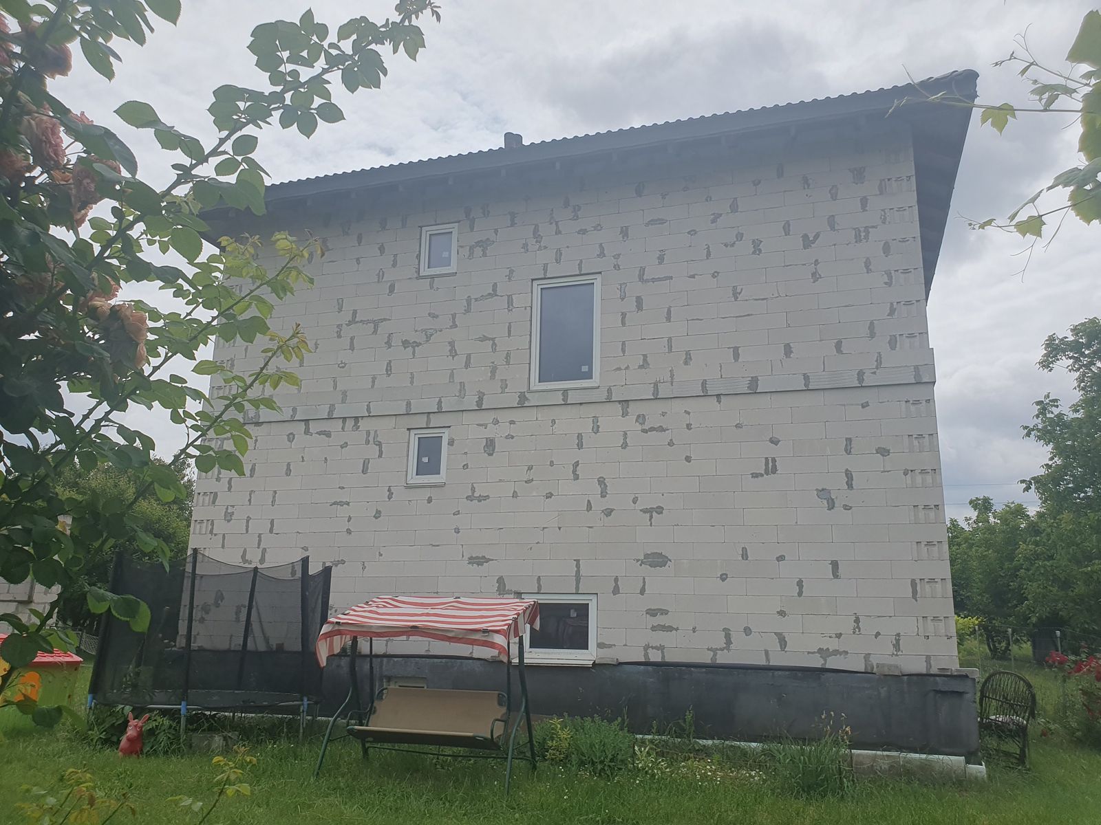 1835274233638015
