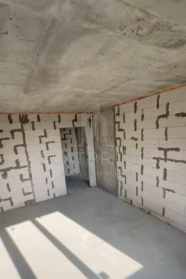 1835444440130151