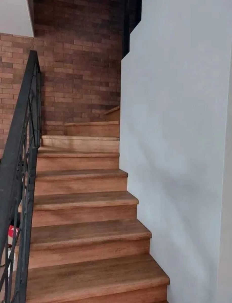 1839695307393151