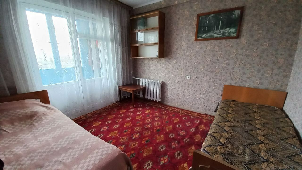 1834805437189152
