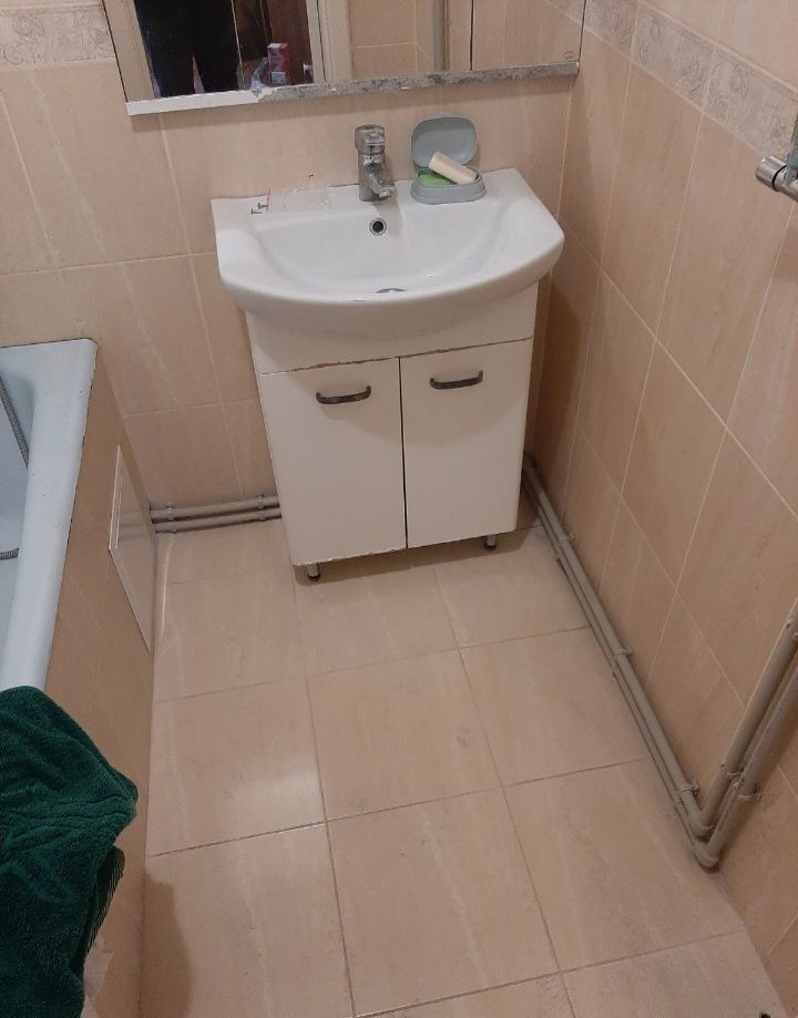 1842335963743152