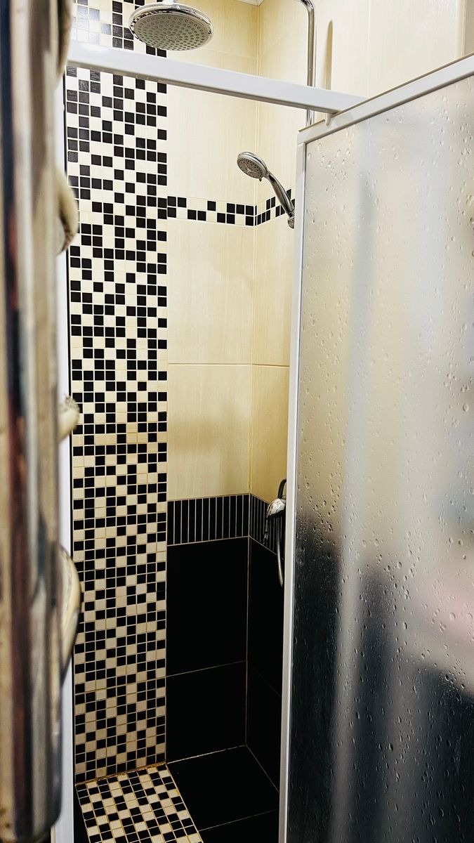 1834725784904153