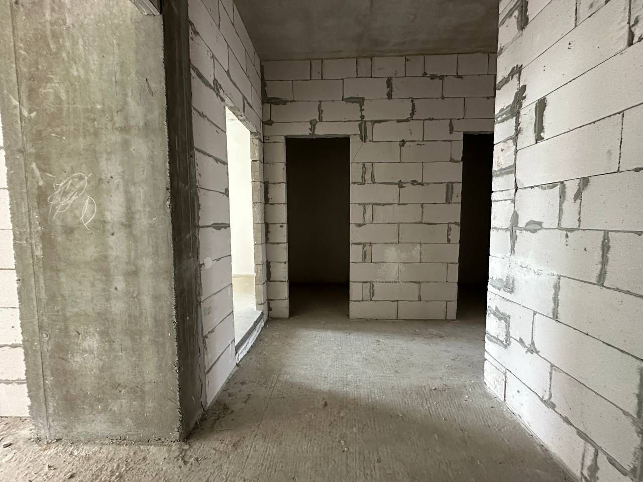1835352301613153