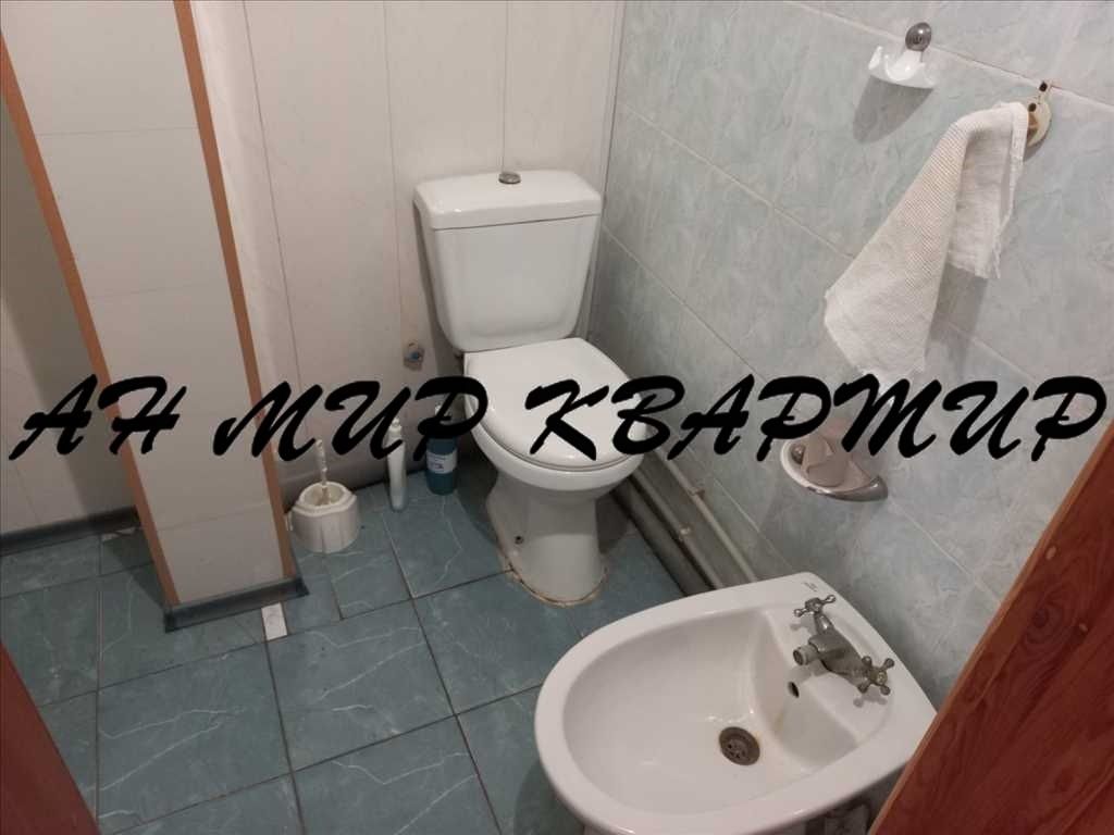 1831581615744154