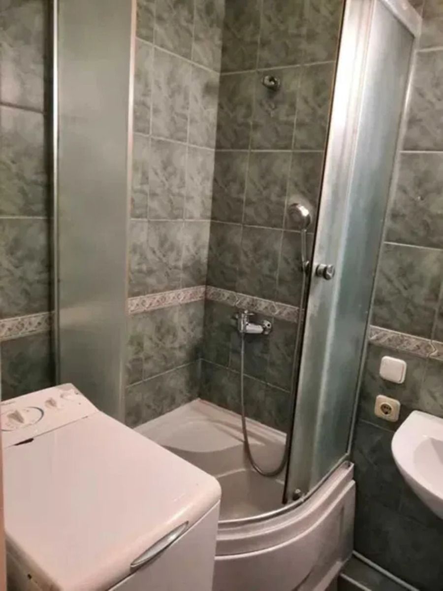1834554832035154