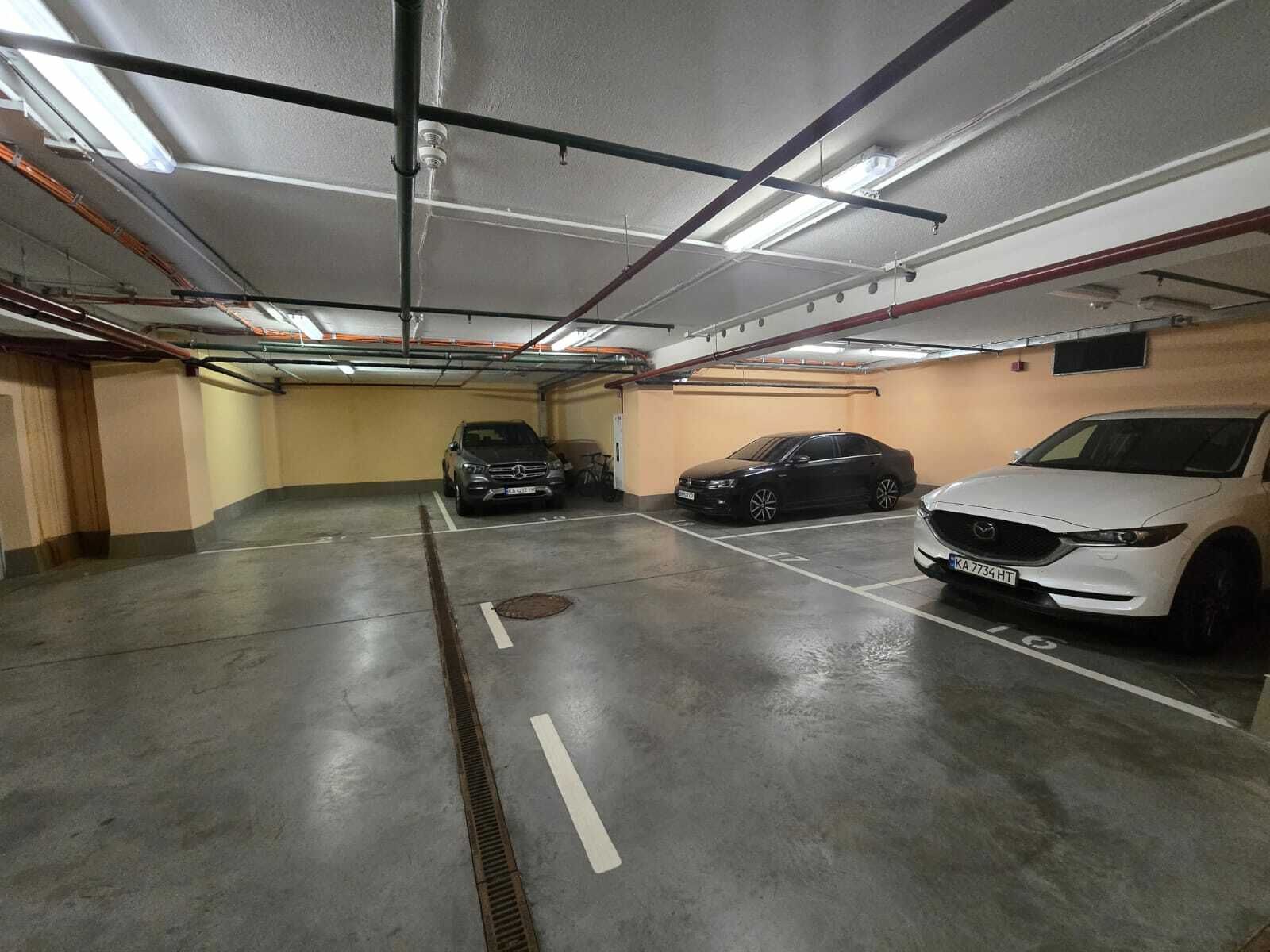 1832545608846157