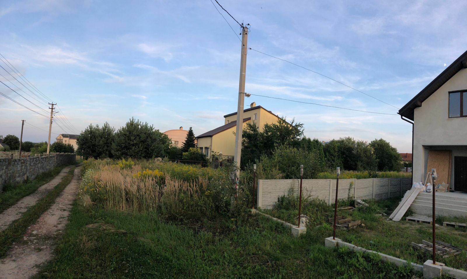 1793957520158158